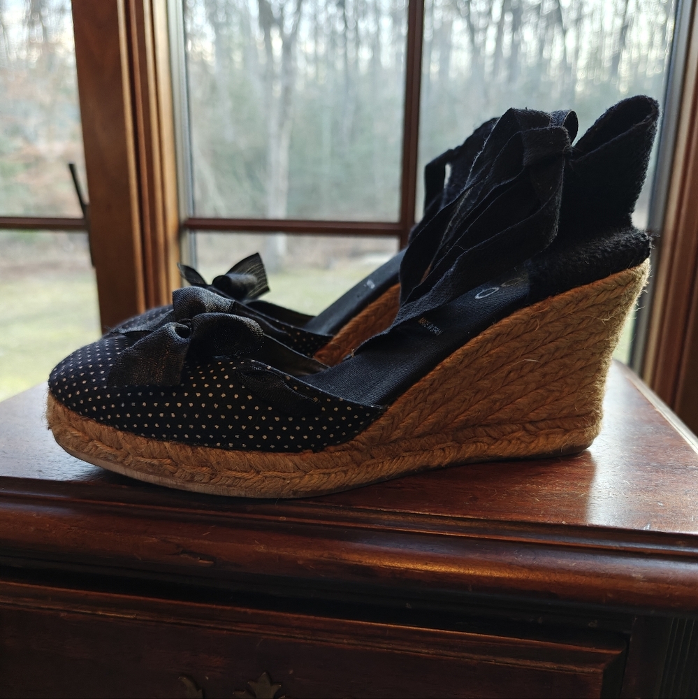 ALDO "SELFIN-98" wedge espadrille sz39
